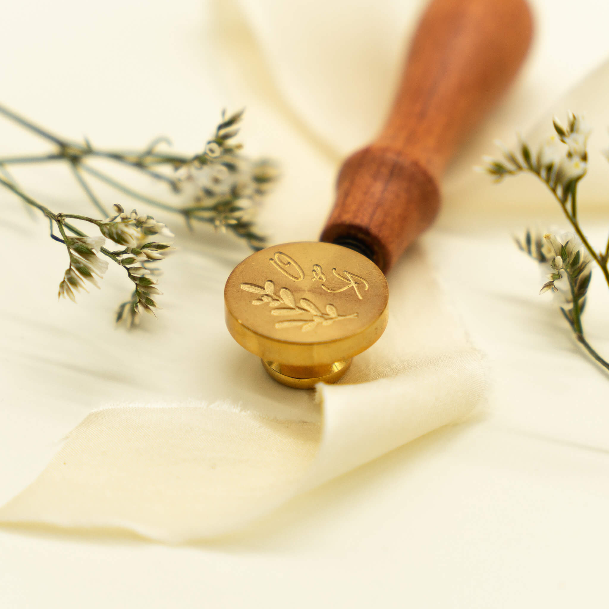 Kalina Initialen Olivenzweig Siegel - Siegel Boutique Mestharm