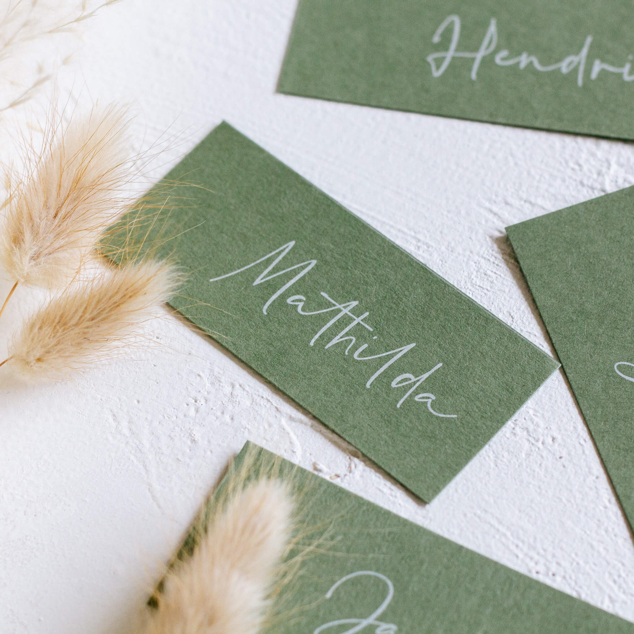 Namenskarten Hochzeit Simple Oliv - Siegel Boutique Mestharm