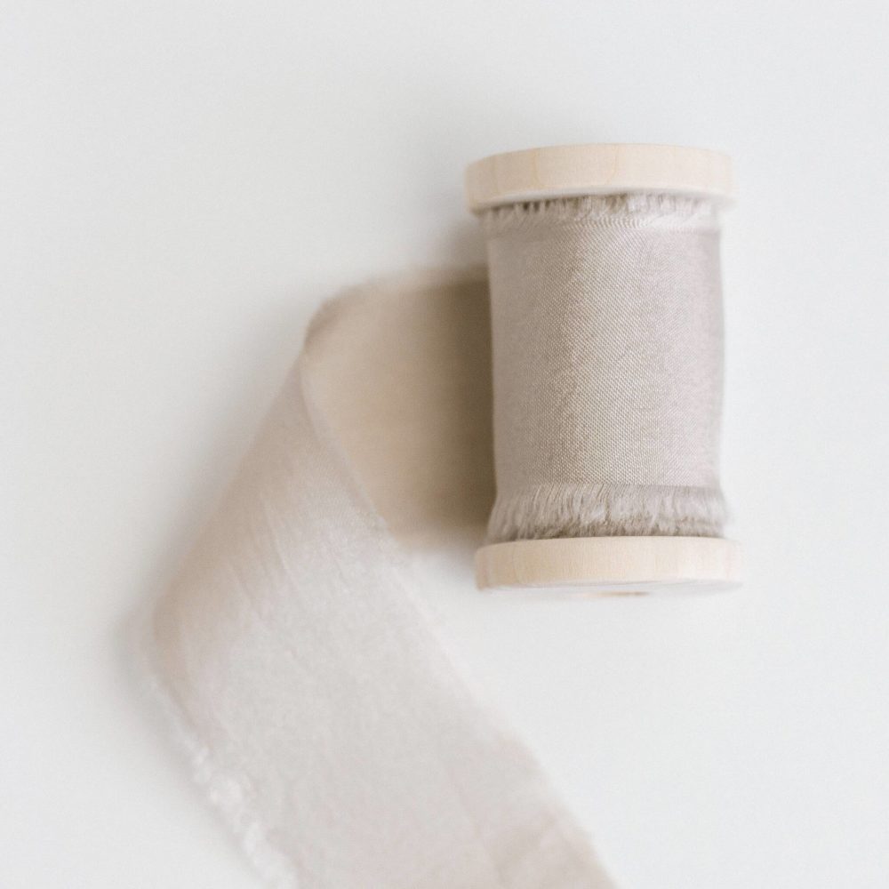 Seidenband Latte 32mm - Siegel Boutique Mestharm