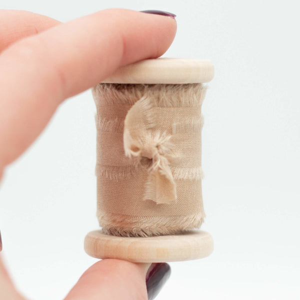 warm-sand-seidenband-siegelboutique-01